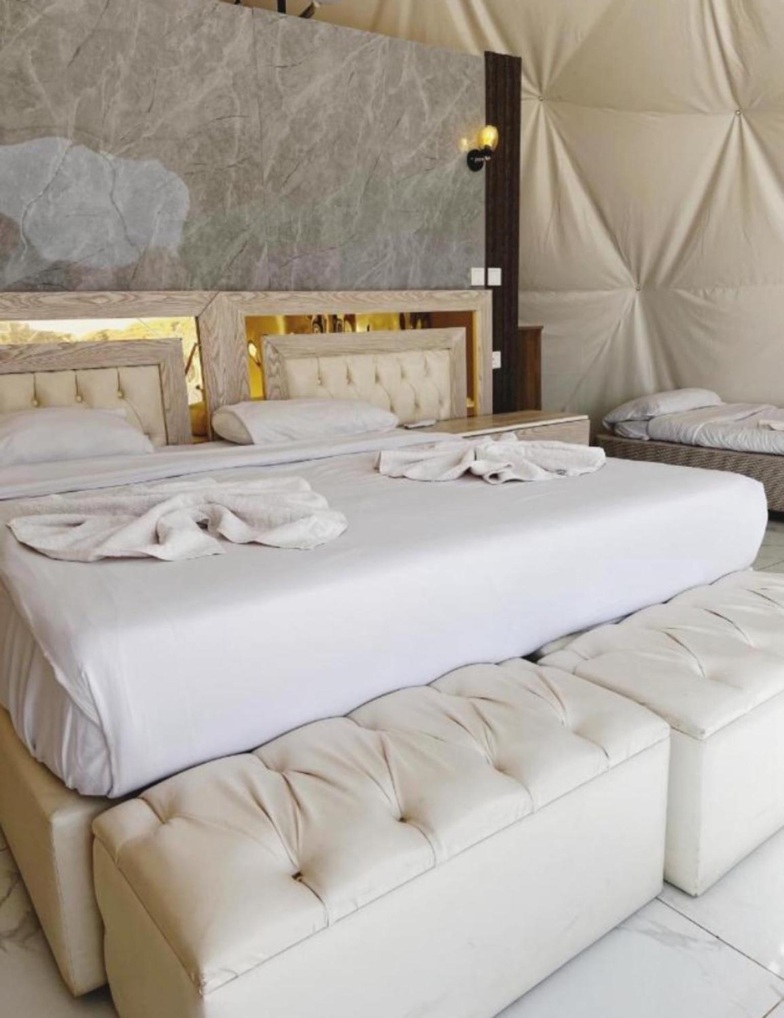 Julia Rum Luxury Camp Wadi Rum Ngoại thất bức ảnh